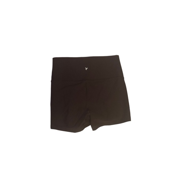 OLD NAVY WOMEN'S 3" YOGA SHORTS - Picture 2 of 3